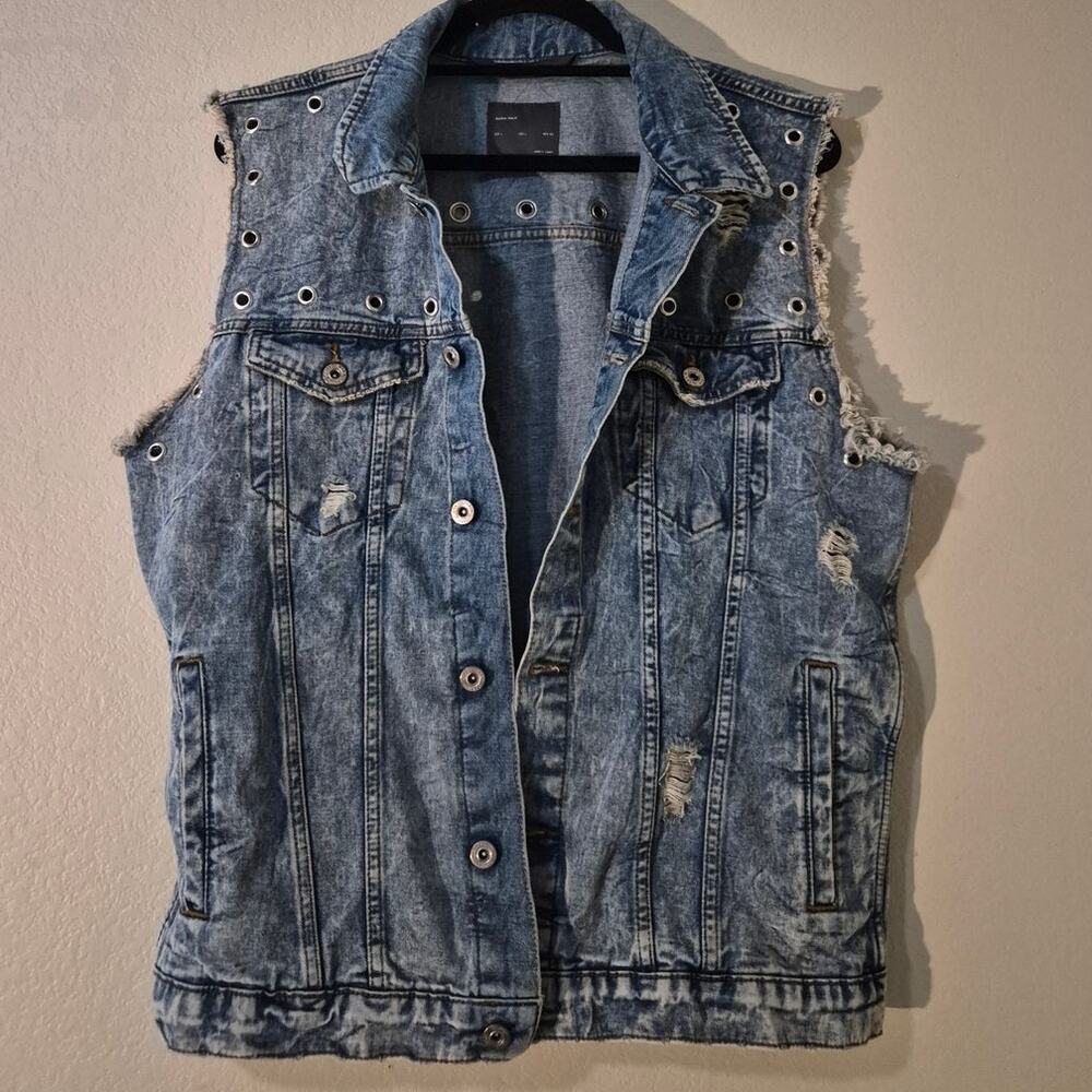 ZARA 1975 Man Y2K Acid Washed Studed Denim grommet vest